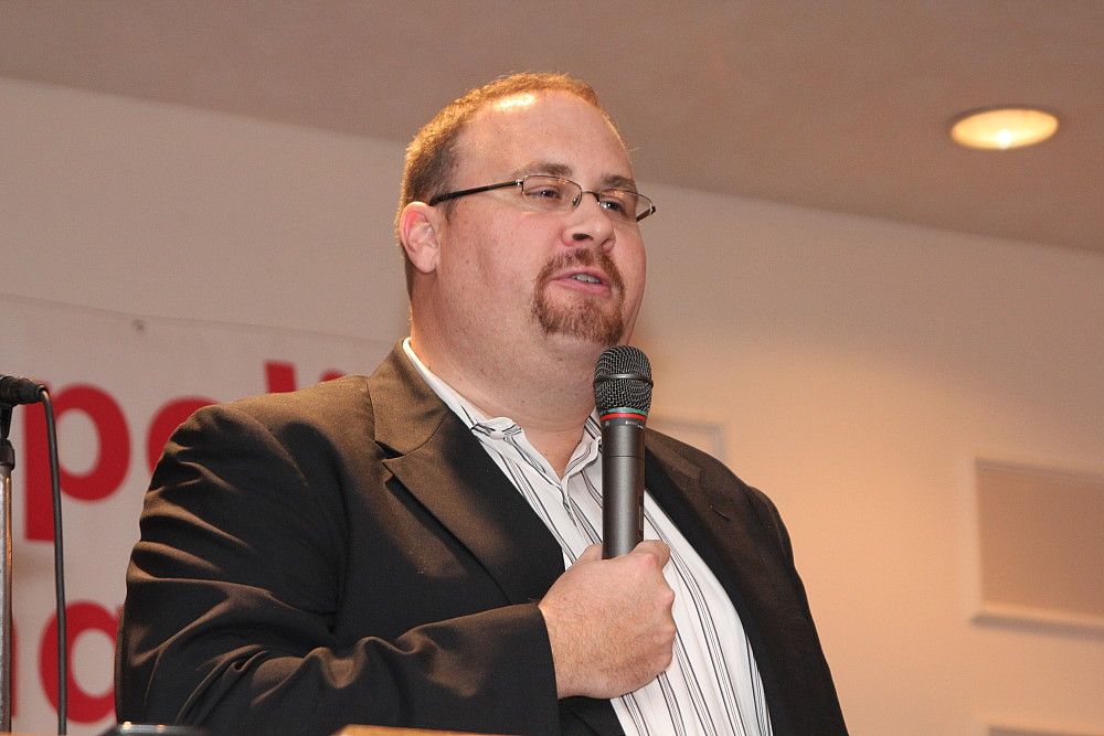 IMAGE: http://i1174.photobucket.com/albums/r601/kevinlillard/01072014a/20101120e0171_zps8e4ade50.jpg