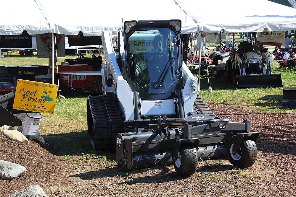 IMAGE: http://i1174.photobucket.com/albums/r601/kevinlillard/03242014a/20110812a0904_zps9d120dd3.jpg