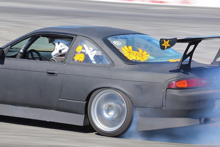 IMAGE: http://i1174.photobucket.com/albums/r601/kevinlillard/05182014a/20100703a0600b_zps0206d08b.jpg