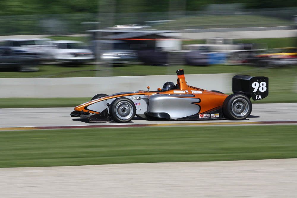 IMAGE: http://i1174.photobucket.com/albums/r601/kevinlillard/06142014b/2014-6-14a-0072_zps7b4daafa.jpg