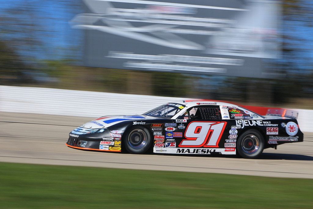 IMAGE: http://i1174.photobucket.com/albums/r601/kevinlillard/10102016a/2016-10-09-1917_zpsx7mxqual.jpg