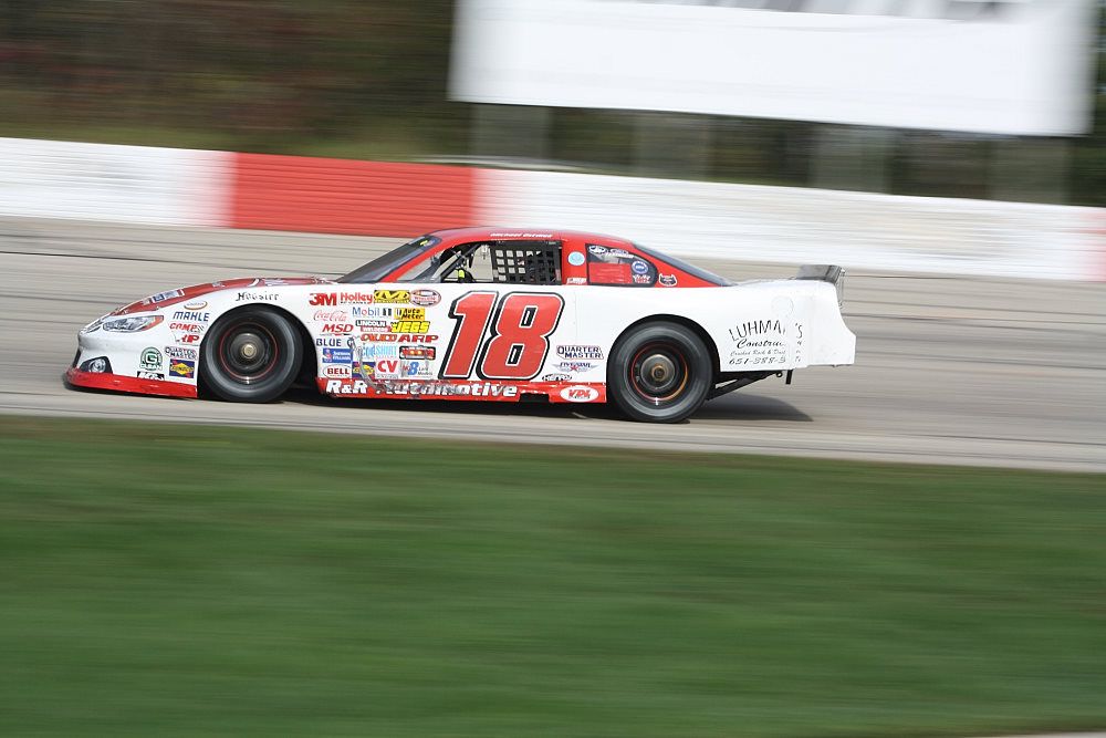 IMAGE: http://i1174.photobucket.com/albums/r601/kevinlillard/12112013b/2014-10-05a-0172a_zpsb0611fb7.jpg