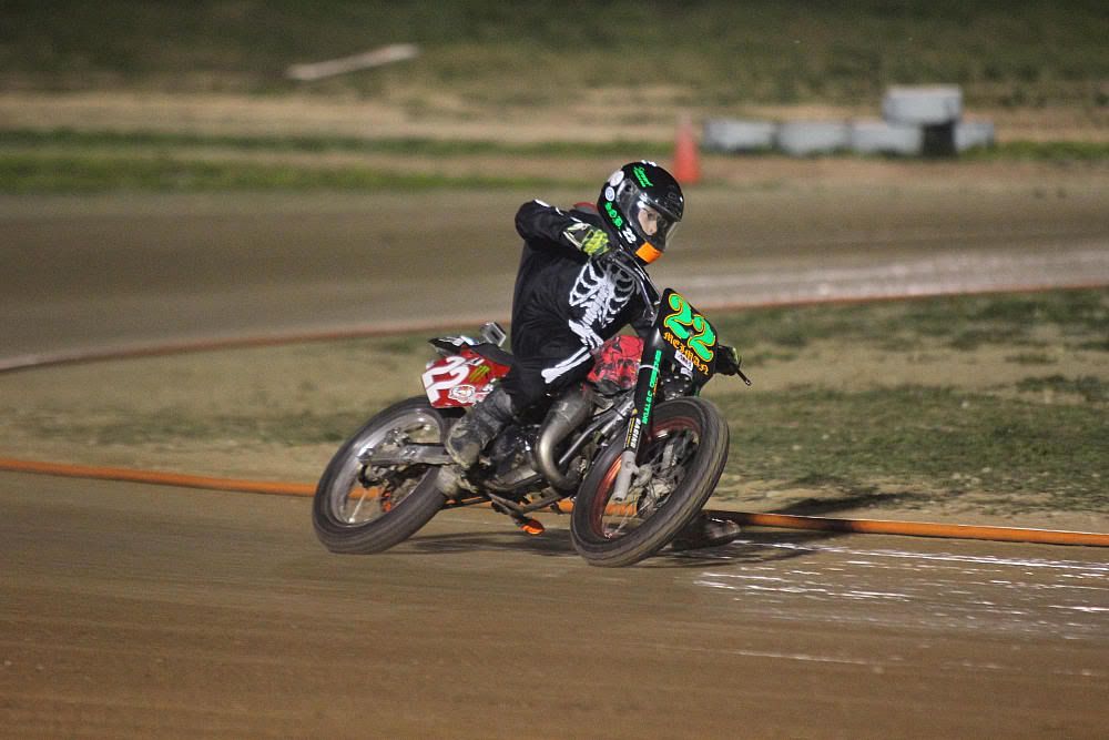 IMAGE: http://i1174.photobucket.com/albums/r601/kevinlillard/20111029c0046_zps01f28764.jpg