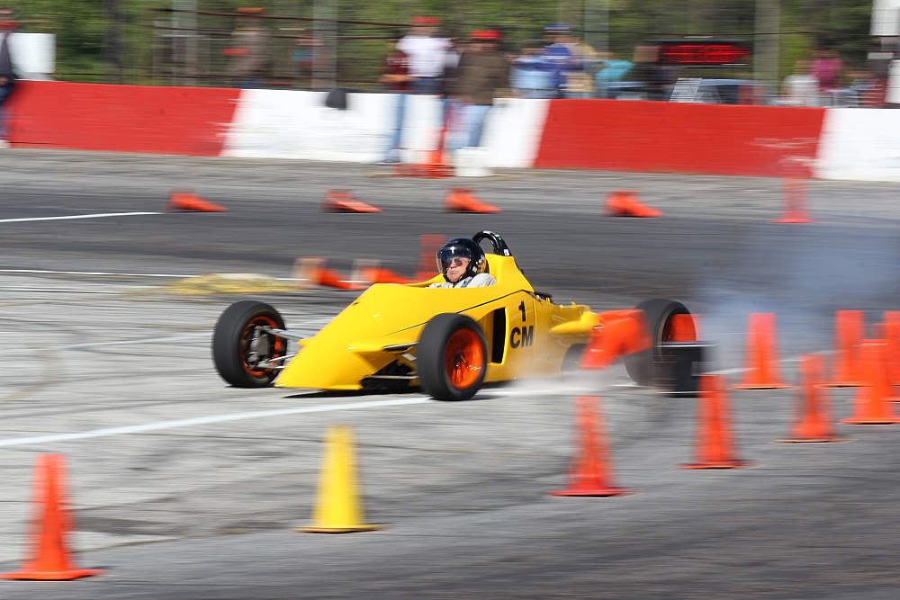 IMAGE: http://i1174.photobucket.com/albums/r601/kevinlillard/2012-0923b-0388_zpsab401efb.jpg