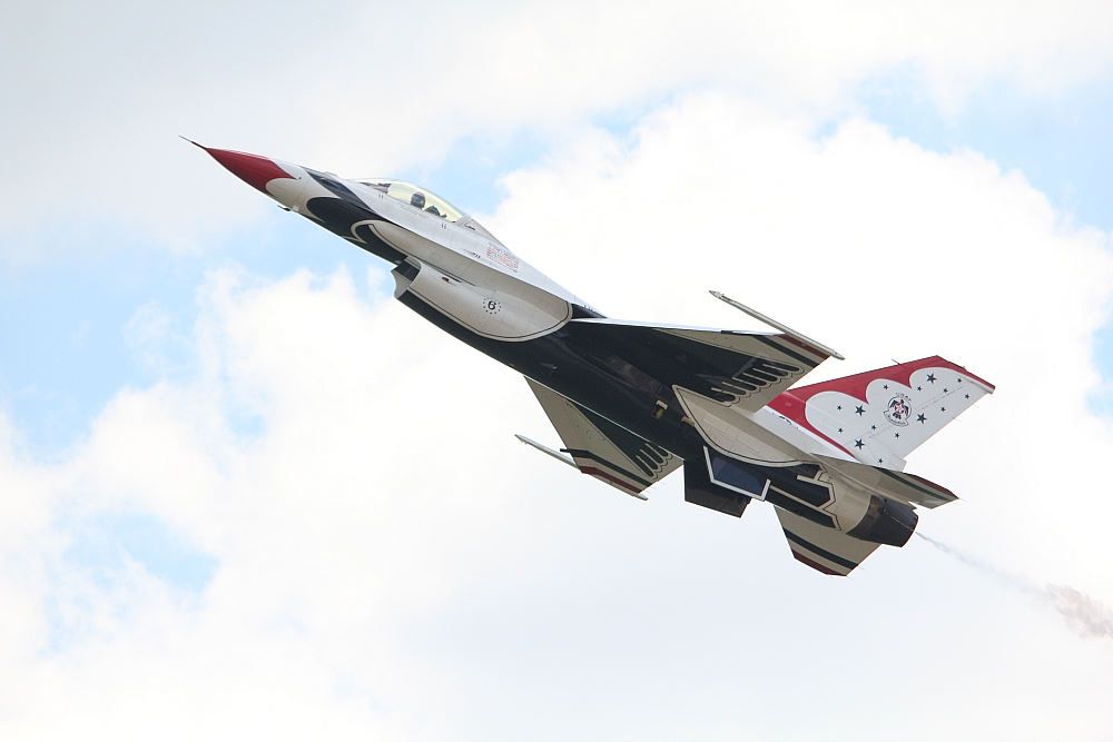 IMAGE: http://i1174.photobucket.com/albums/r601/kevinlillard/july4/20120622a2810a_zpsb7775ac9.jpg