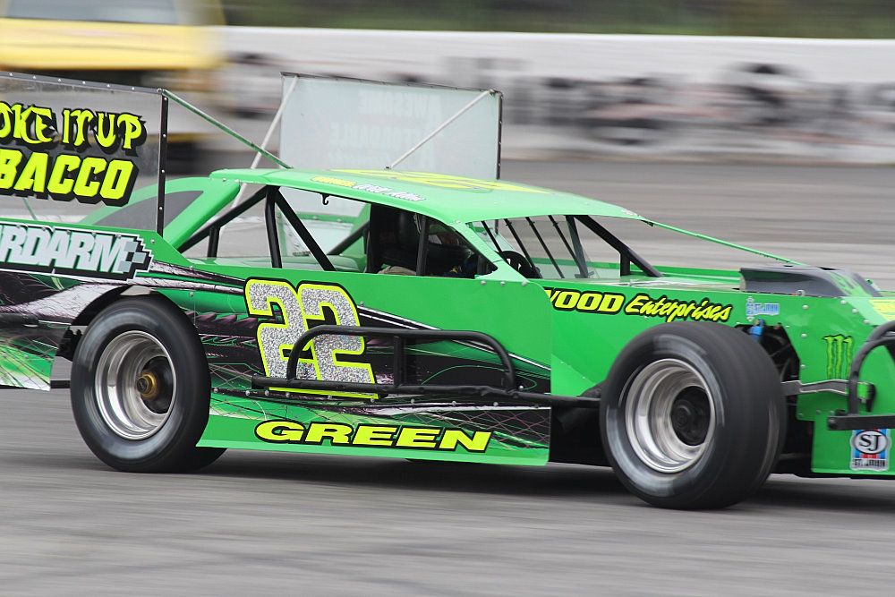 IMAGE: http://i1174.photobucket.com/albums/r601/kevinlillard/oct-5/20120907a0032b_zps78f77041.jpg