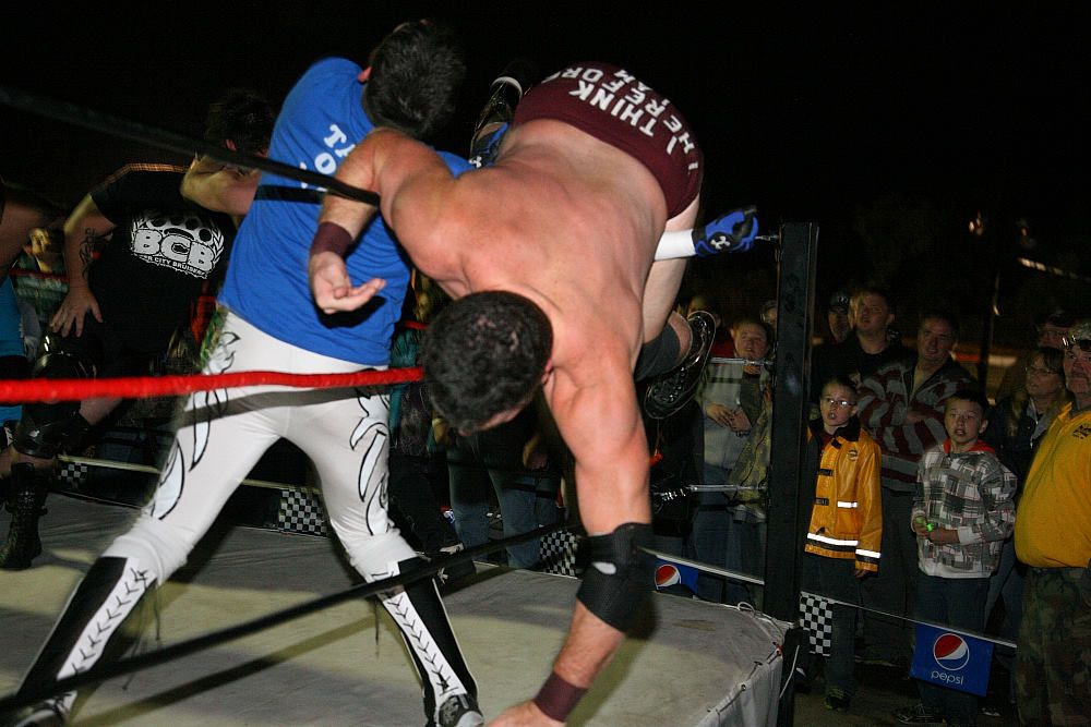 IMAGE: http://i1174.photobucket.com/albums/r601/kevinlillard/sep11/2013-09-28a0251_zpsee5a9e98.jpg