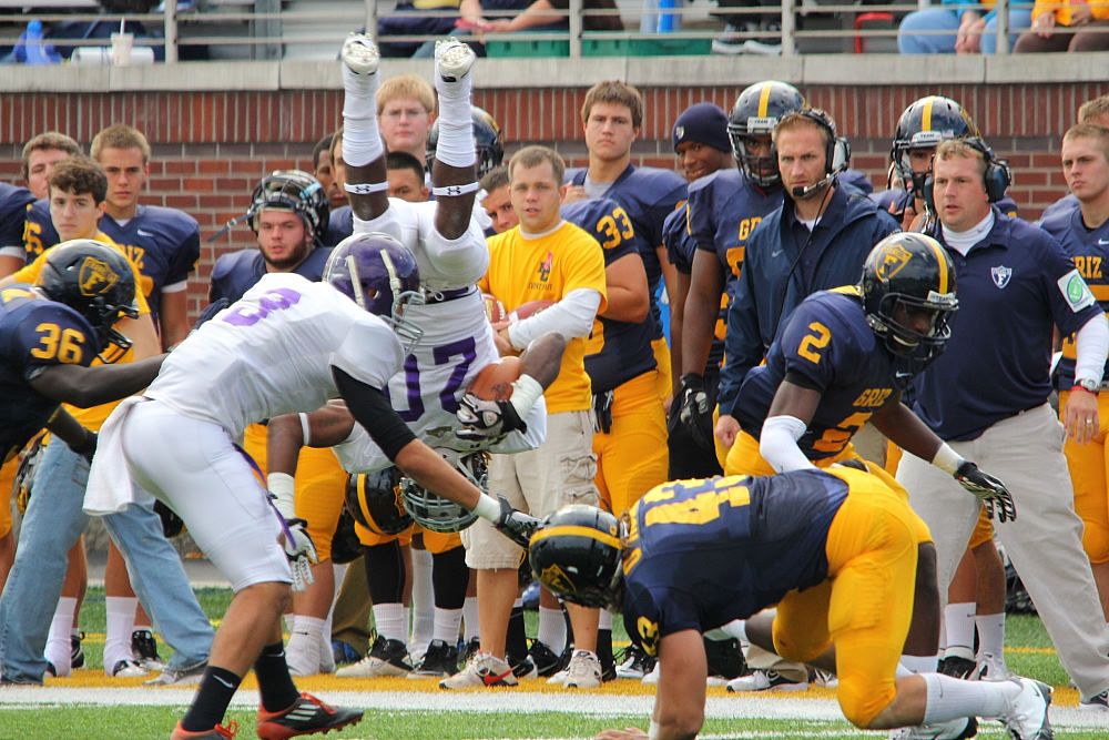 IMAGE: http://i1174.photobucket.com/albums/r601/kevinlillard/sep9/fr20110924b0000a_zpsde3ac61f.jpg