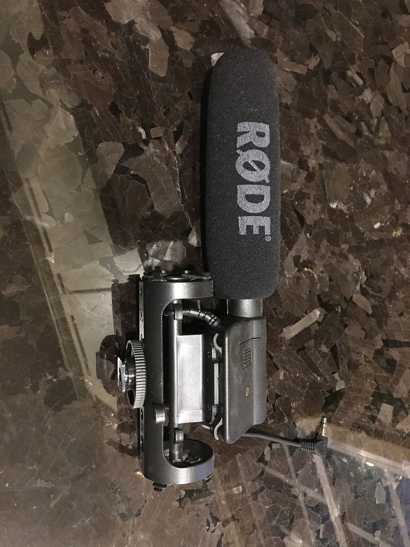 IMAGE: http://i1174.photobucket.com/albums/r607/darkside_supaman/1D7DE475-3529-417E-A330-EBBE482E24D6.jpg