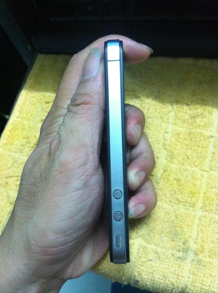 1 căp ip4 lock BB 4.10 ghép sim OK,FW 5.1.1(có shsh)...trắng lock ATT.đen lock KS - 7