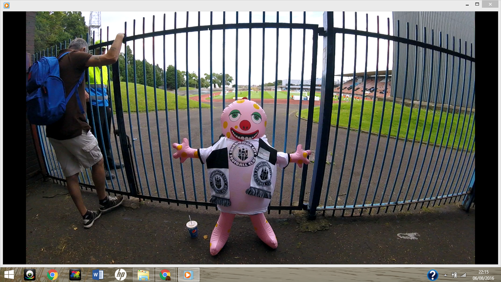 Mr%20Blobby%20at%20the%20gates%20of%20Me