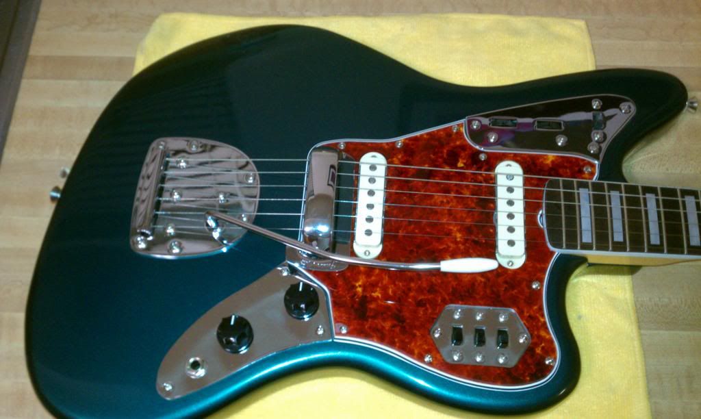 blacktop jaguar pickguard