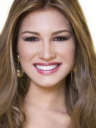 Miss Earth 2012 Venezuela Osmariel Villalobos